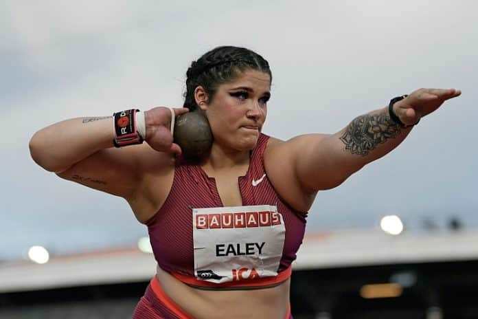 Noa Isaia Takes Gold in First AAU Discus Competition